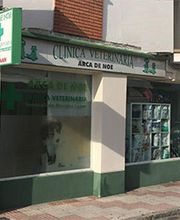 arca-de-noe-clinica-veterinaria-fachada-01.jpg