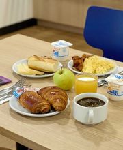 B&B HOTEL Viry-Châtillon image 4