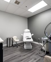 UniQ Laser Center Needham image 2