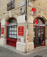 A La Petite Commission image 17