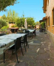 Alojamiento Turístico Completo con piscina y jardín imagen 6