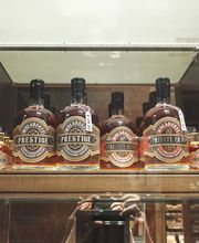 Unsere starken Eigenmarken im Bereich Rum.