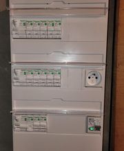 A - J Elec 40 image 10