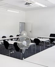 WISS Schulen für Wirtschaft Informatik Immobilien Bild 10