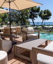 Outdoor Terrace