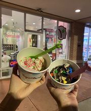 Yogurtland Hamilton image 20