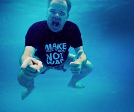 MAKE ROCK´N´ROLL NOT WAR Bild 18