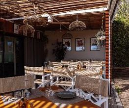 Salle resto plage l'Aventure Carqueiranne