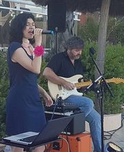 Yellow Moon Duo image 4