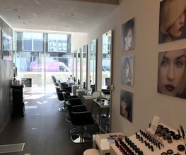Carlo Bay Hair Diffusion Bild 7
