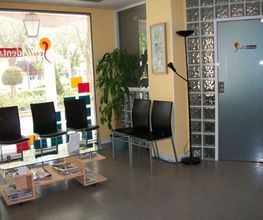 sevilla-dental-sala-espera-03.jpg