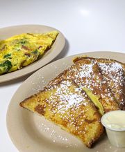 Bagel Emporium & Grille image 8