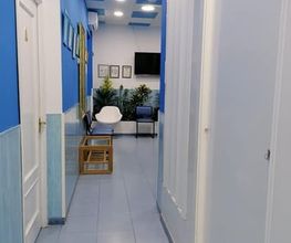 Clinicadentalquezada-pasilloclinica.jpg