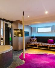 Spa Suite 1.jpg