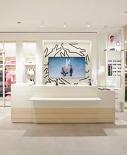 Lacoste La Maquinista imagen 6