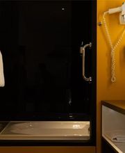 Comfort Room - Yellow
