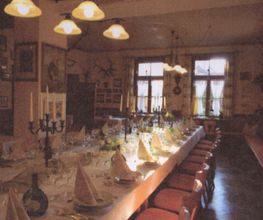 Hans Urlaub Urlaubs-Weinstuben Bild 9
