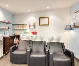 SALON KOSTE image 1
