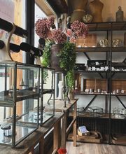 Provenance Elaine Valentin Bild 2