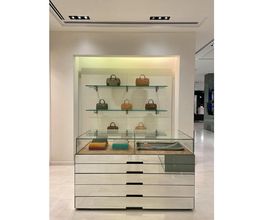 LOEWE Plaza Nueva imagen 3
