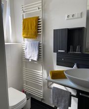 Appartement mit Terrasse Bad