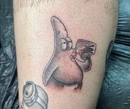 Cosmos Tattoo Bild 7