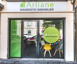 Arliane 53 image 6