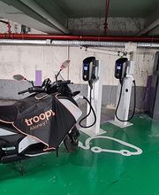 zone bornes de recharge pour motos éléctriques du parking Lagrange-Maubert à Paris