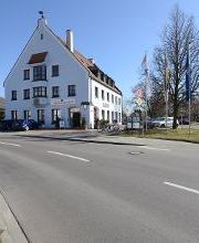 Volksbank Raiffeisenbank Bayern Mitte eG - Filiale Zuchering Bild 1