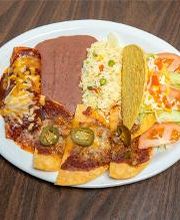 El Sunzal Restaurant image 7