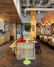 Nando's PERi-PERi image 12