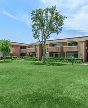 Briarwood Apartments image 11