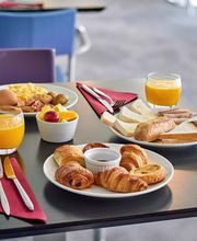 B&B HOTEL Cergy Port image 7