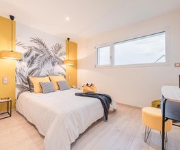 Maisons Brand image 3