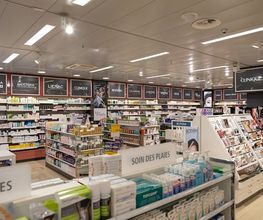 interieur-de-la-pharmacie-sun-store-geneve-plainpalais