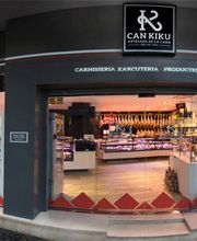 carnisseria-can-kiku-fachada-01.jpg
