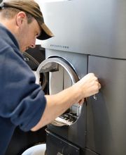 Velay Maintenance image 6