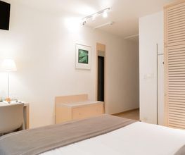 Hôtel des Arts Bild 2