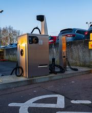 Shell Recharge Charging Station Bild 1