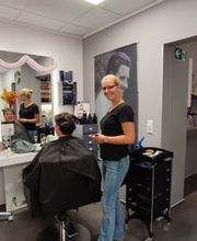 Cut& Style by Simone Bild 3