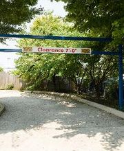 Get a car wash at Splash In located at 8200 Liberty Rd, Baltimore, MD! Don’t forget to grab some food inside at our café!