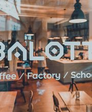 BALLOTT COFFEE SHOP Bild 17