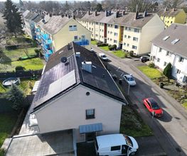 pv-anlage-bruehl-aiko-475wp-ost-west-dach-gesamtansicht.jpeg