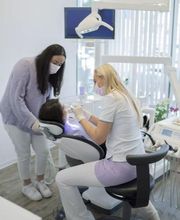 Zahnarztpraxis dental gallery Bild 1