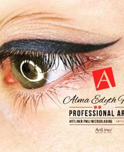 eyeliner2.jpg