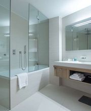 Guest Room Bath