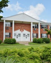 Country Manor Apartments image 5
