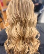 Fantastic Sams Cut & Color image 3