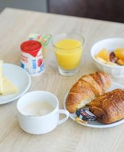 B&B HOTEL Antibes Juan-les-Pins image 3