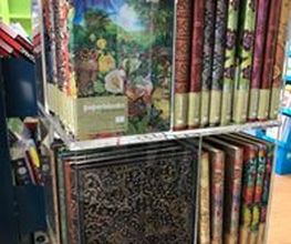 Librairie Les Petits Mots image 19